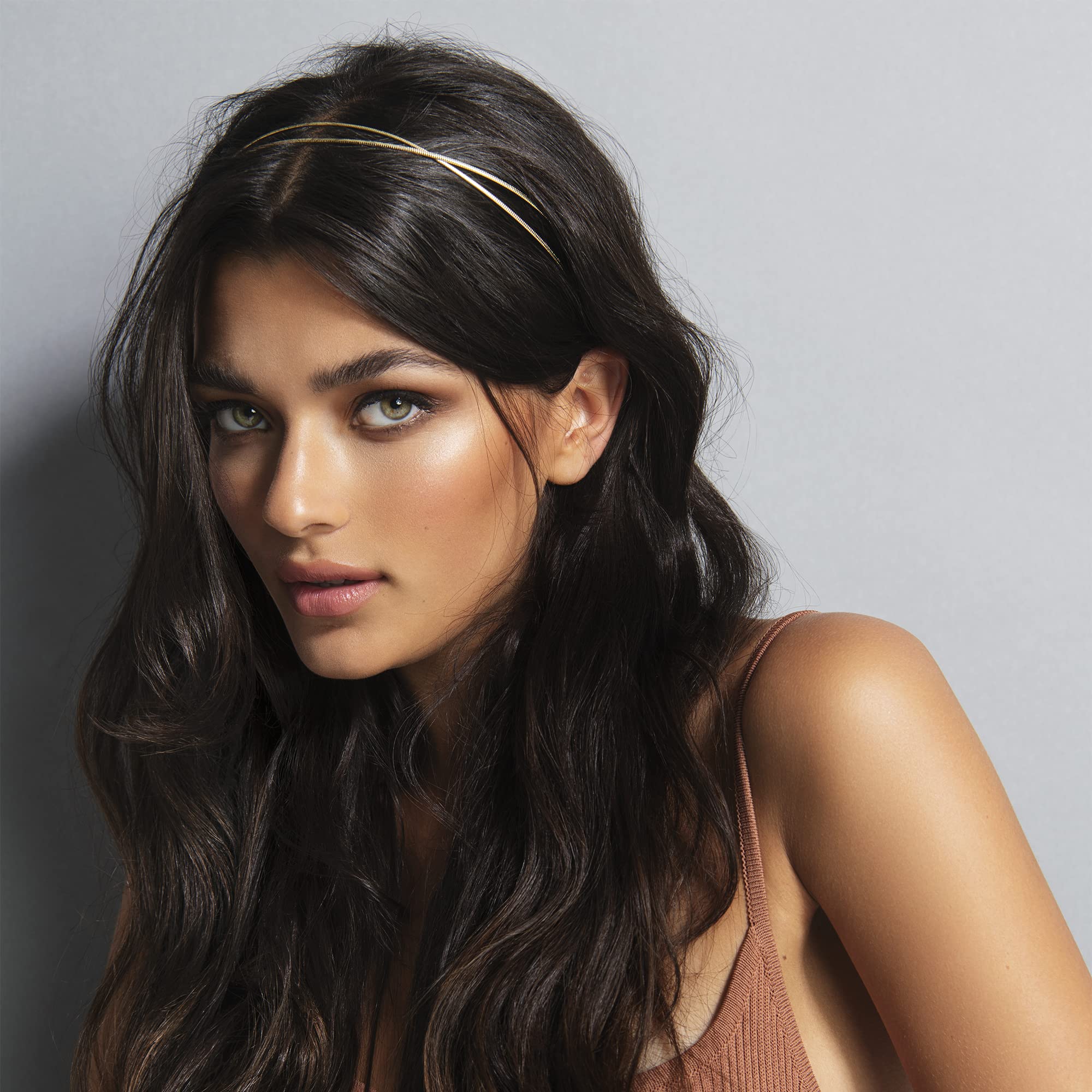 The Hair Edit carved chaplet close-up of embossed texture highlighting refined detailing