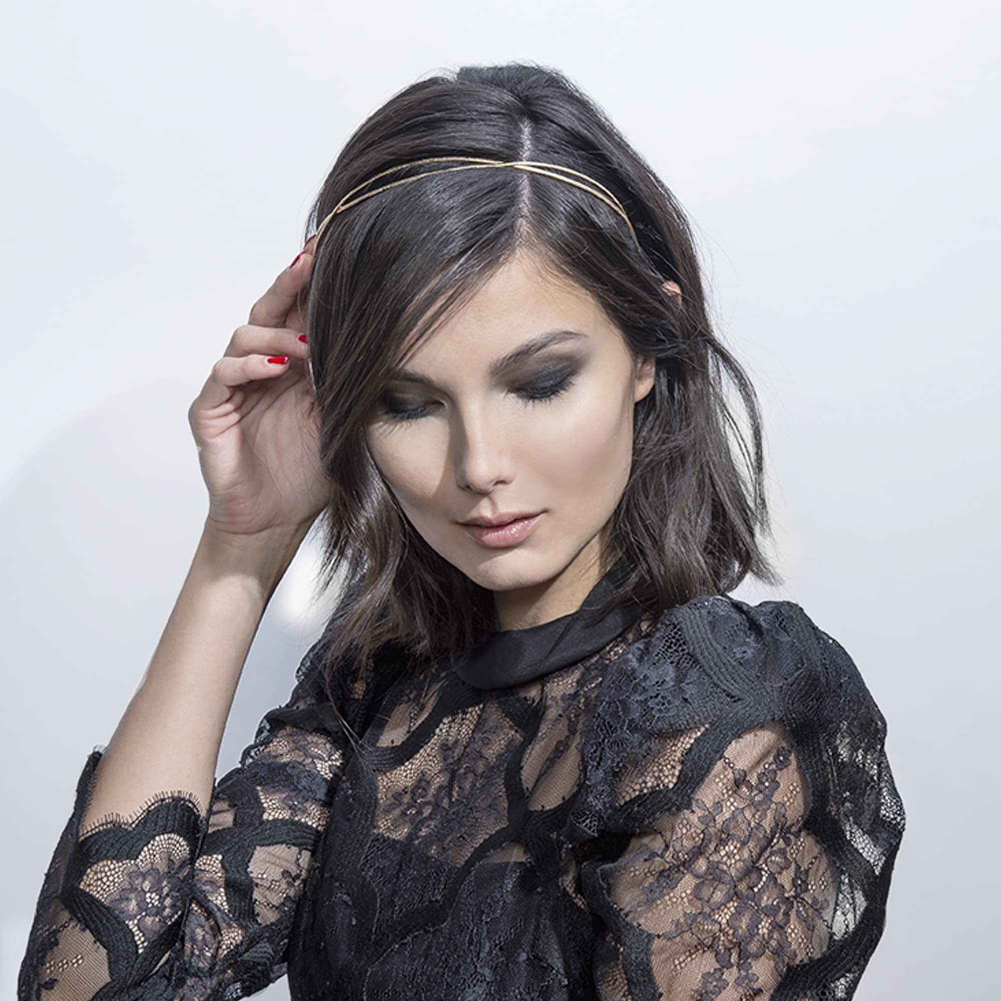 The Hair Edit carved chaplet worn on model with waves for instant polished styling