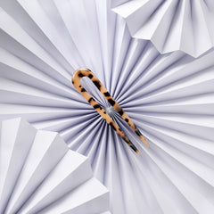 The Hair Edit prongs detail shows thick prongs for strong, no-slip grip