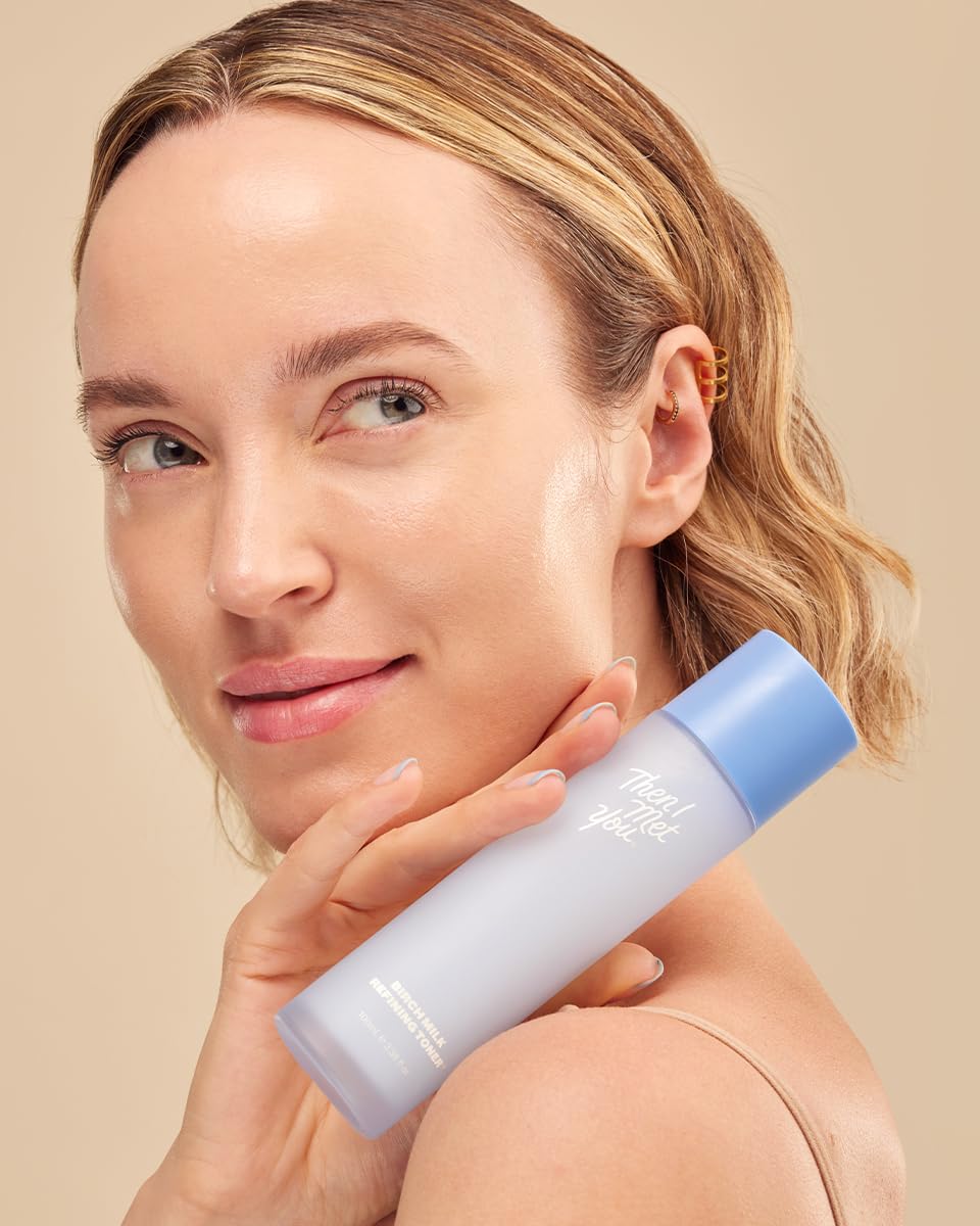 Then I Met You pouring into hand demonstrating easy application and absorbency benefit