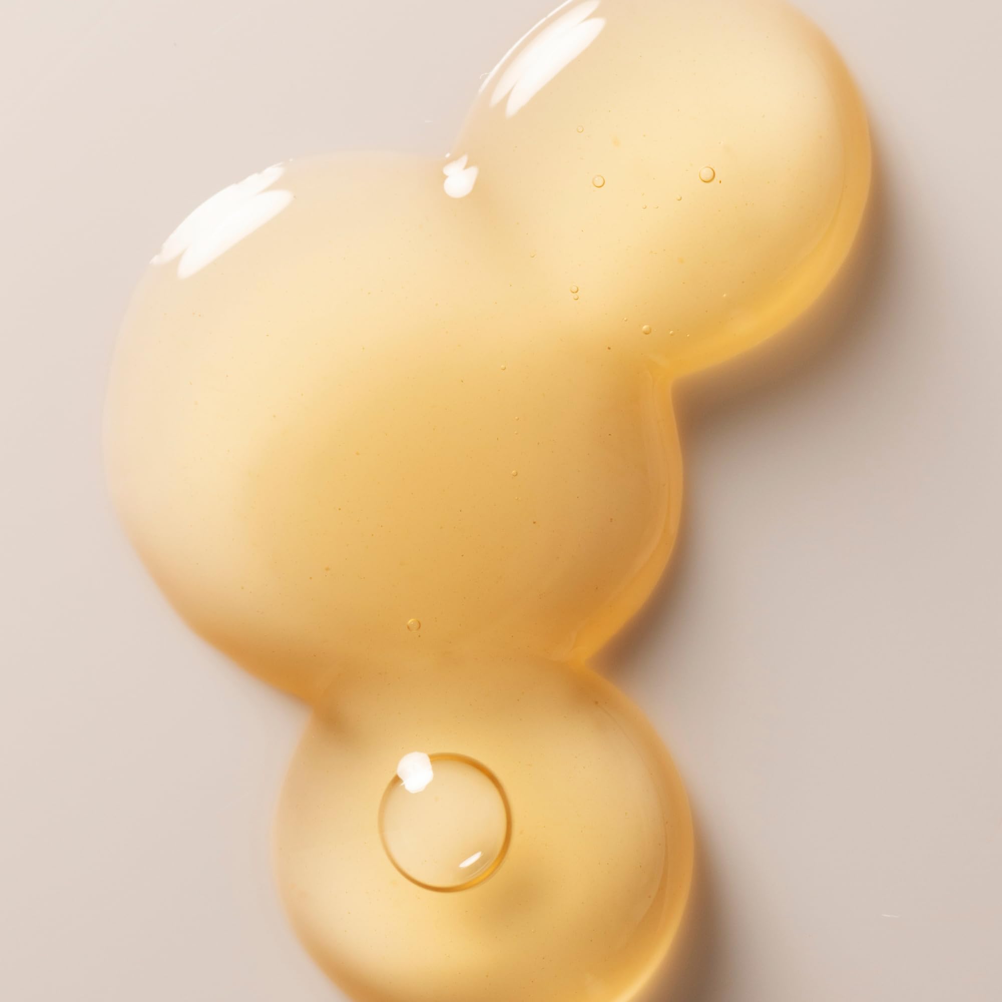 Three Ships jelly texture close-up showing lightweight gel and quick-absorbing hydration