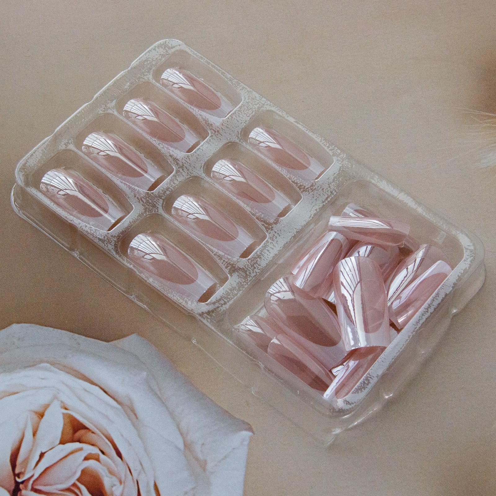 Thuoxde kit contents including jelly tabs, nail file and removal stick for simple use