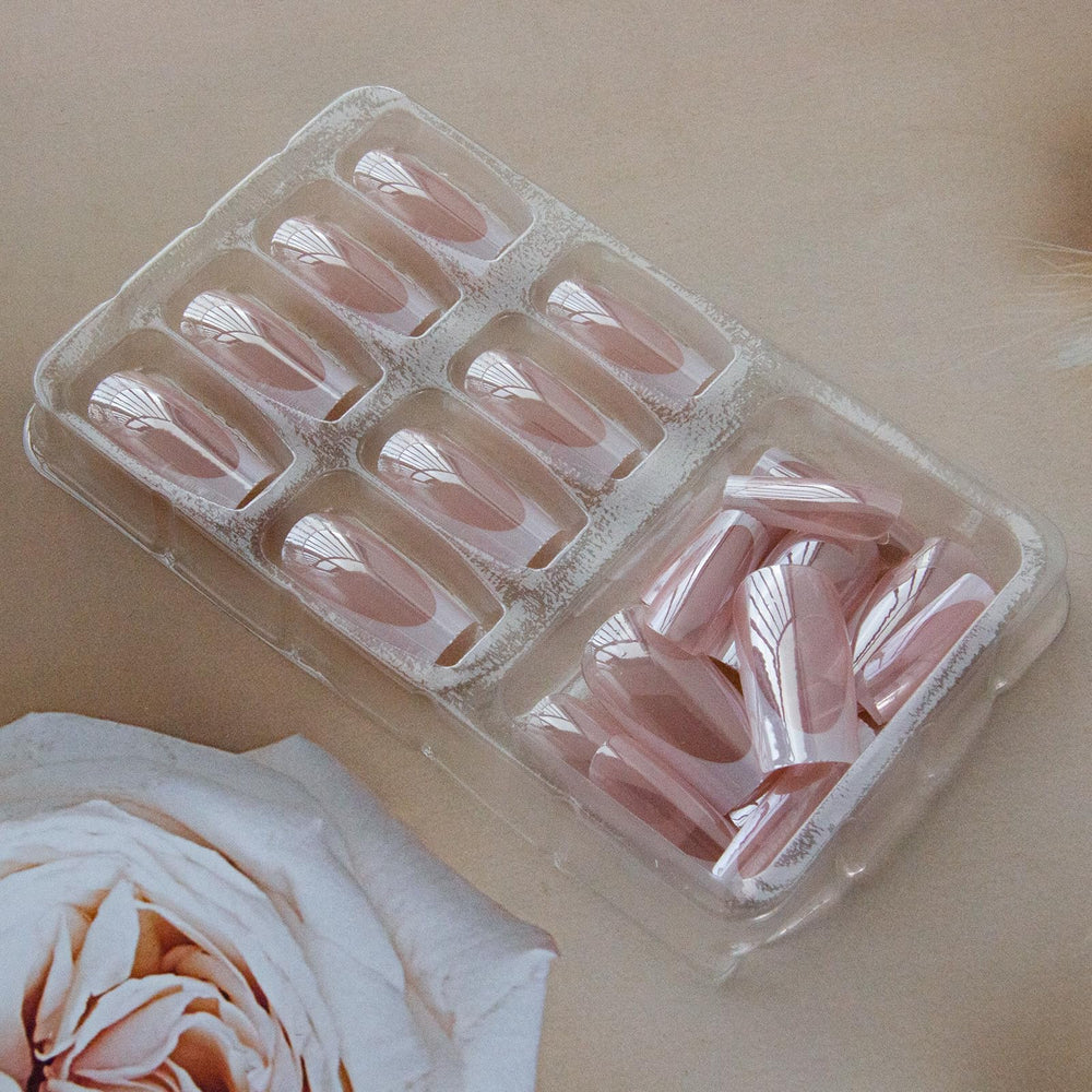 Thuoxde kit contents including jelly tabs, nail file and removal stick for simple use