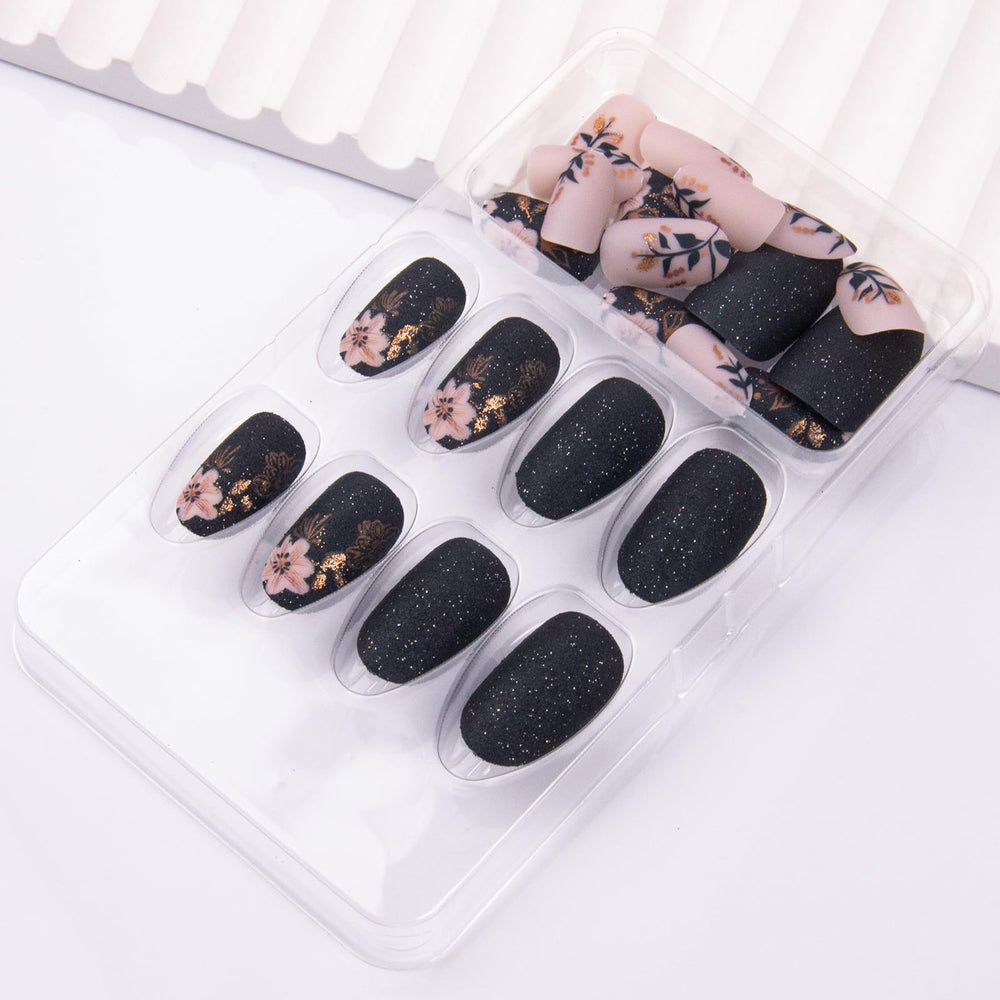 Thuoxde nail edge thickness detail demonstrating crack-resistant durable design