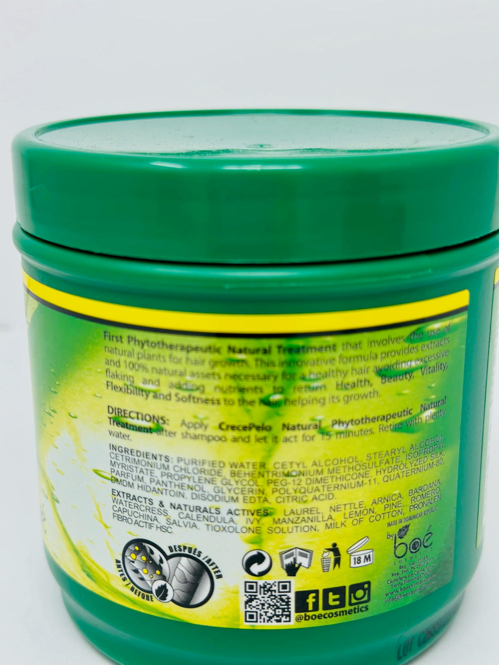 Tipiak creamy conditioner texture close-up demonstrating rich hydration and spreadability