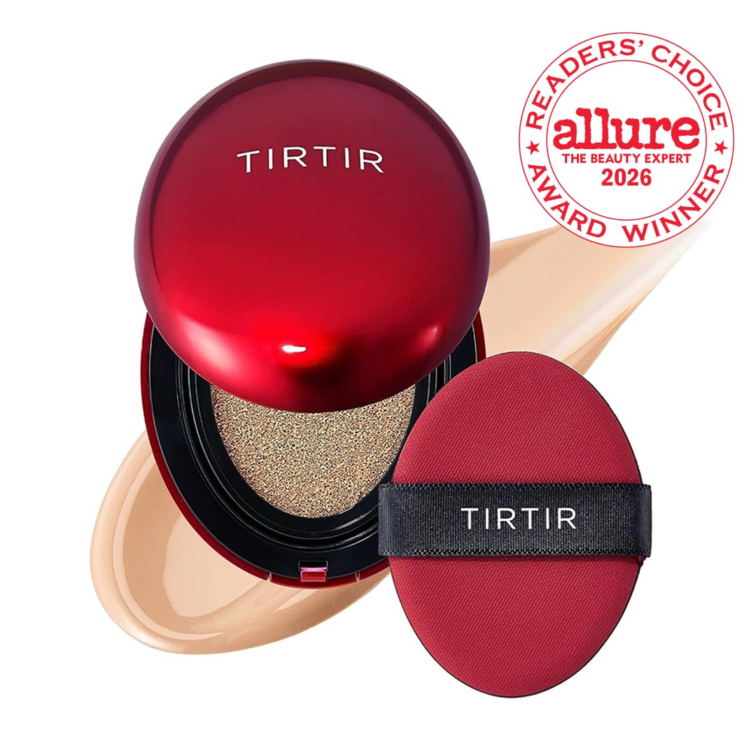 TIRTIR compact open with cushion and applicator sponge for quick touch-ups