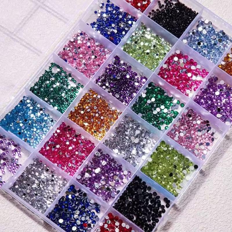 Tiwnefua close-up of mixed-size resin rhinestones highlighting precise facets and bright sparkle