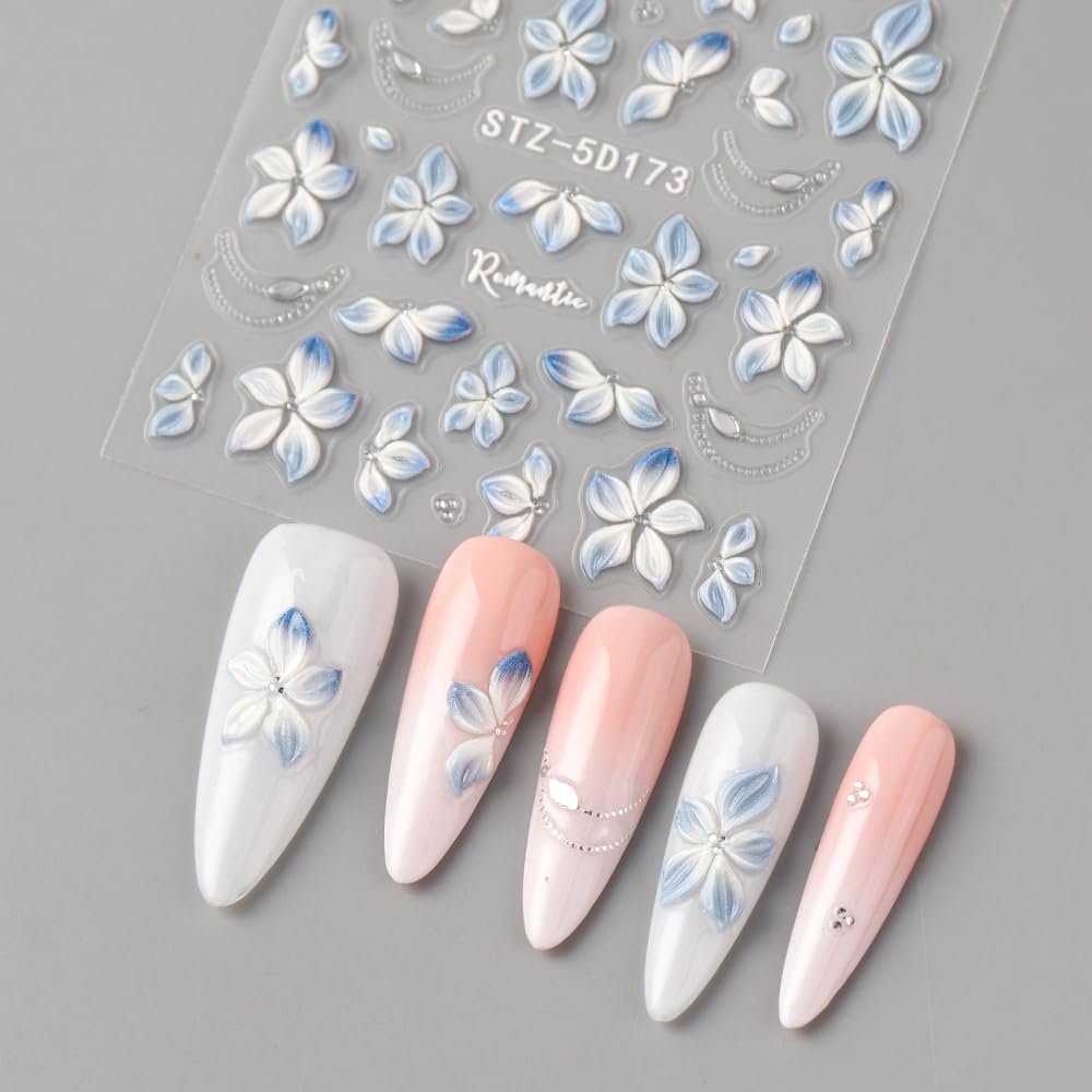 Tiwnefua manicure example on fingers demonstrating finished decorative look