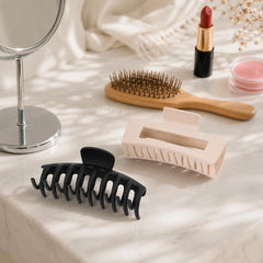 TOCESS clip holding thick hair, strong grip for all-day wear