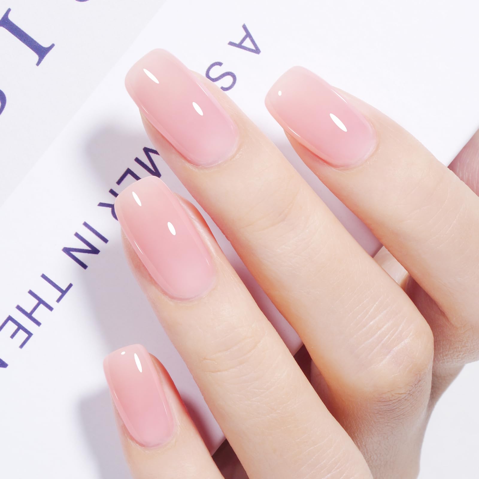 TOMICCA close-up jelly texture showing glossy translucence benefit