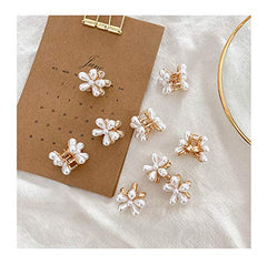Toolzeen bunched clips on table illustrating gift-ready presentation