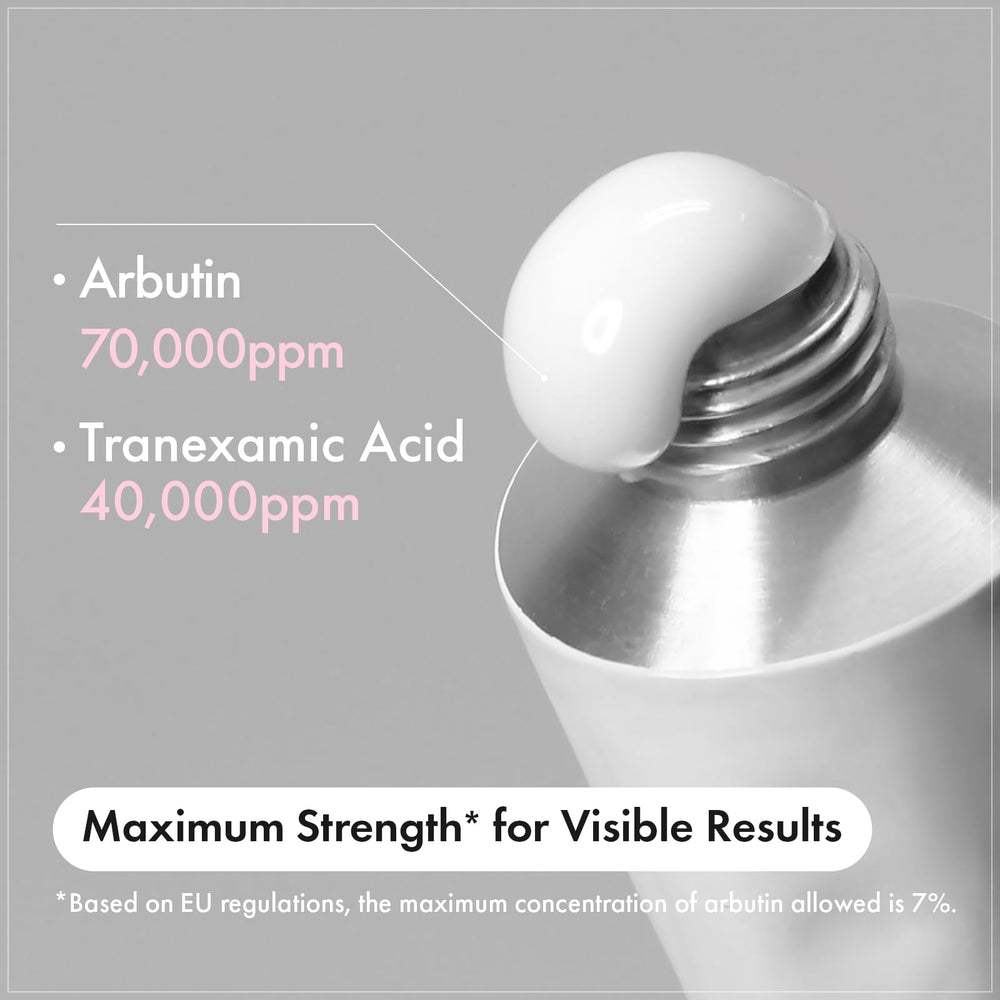 TOSOWOONG cream applied on hand illustrating smooth absorption benefit