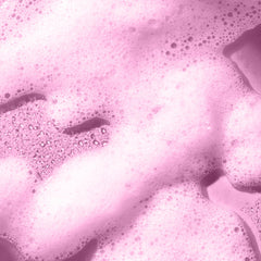 Tree Hut pump and label close-up highlighting ingredients and moisturizing benefit