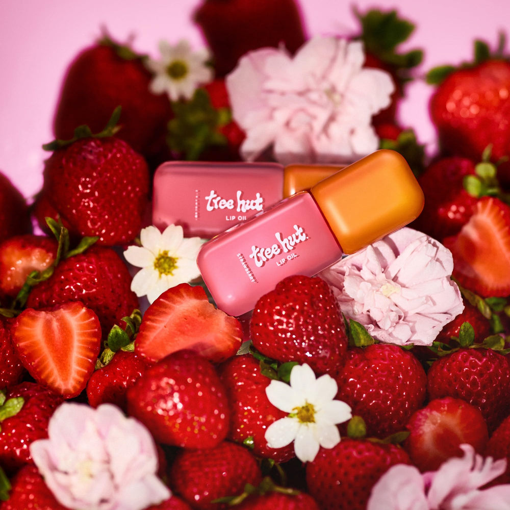 Tree Hut texture drop of lip oil showing glossy, non-sticky finish