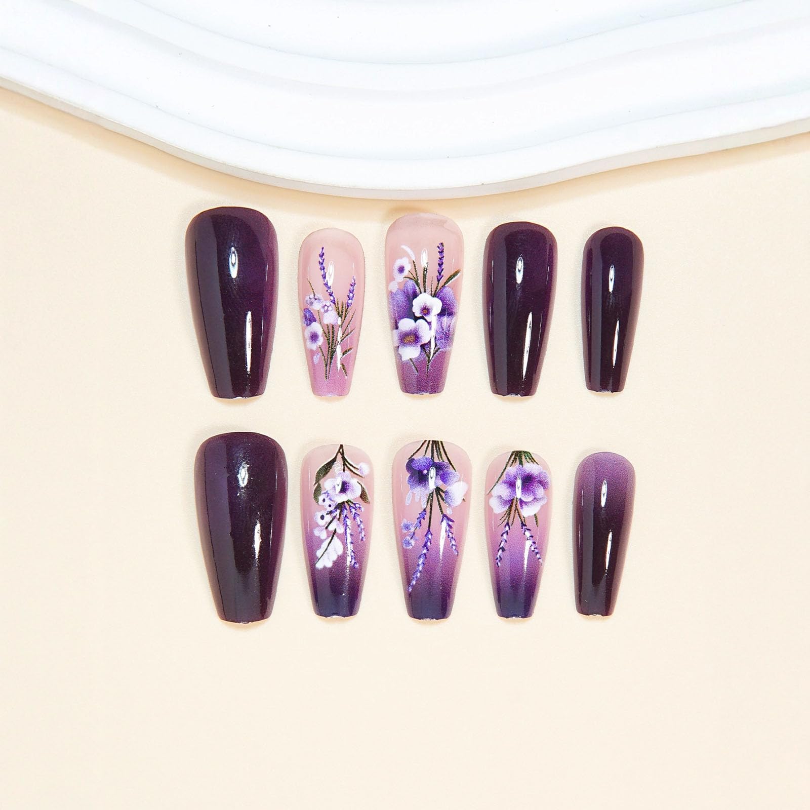 TUZANDW close-up of floral gradient design showcasing detailed glossy finish