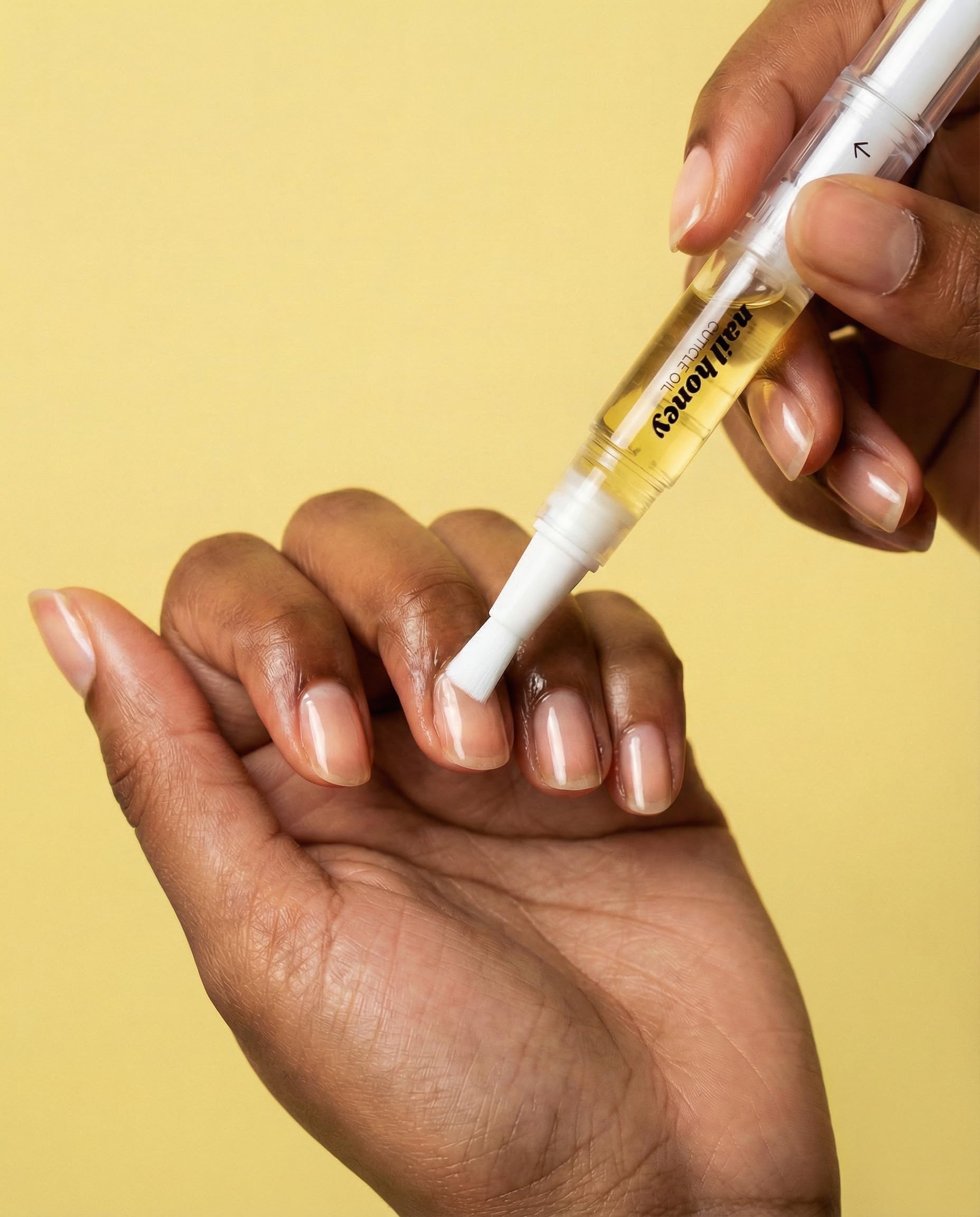 Twinkled T clear oil drop highlighting lightweight absorbent texture