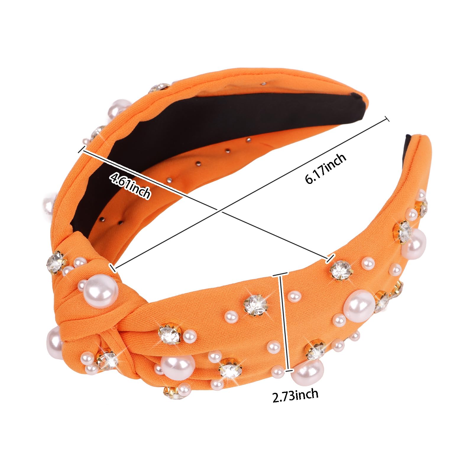 Uintoon close-up of synthetic pearls highlighting natural luster and refined look
