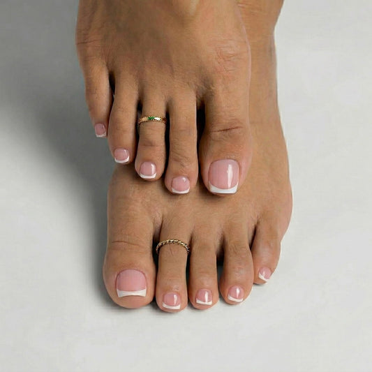 UNA GELLA close-up of soft gel texture, highlights natural flexible fit