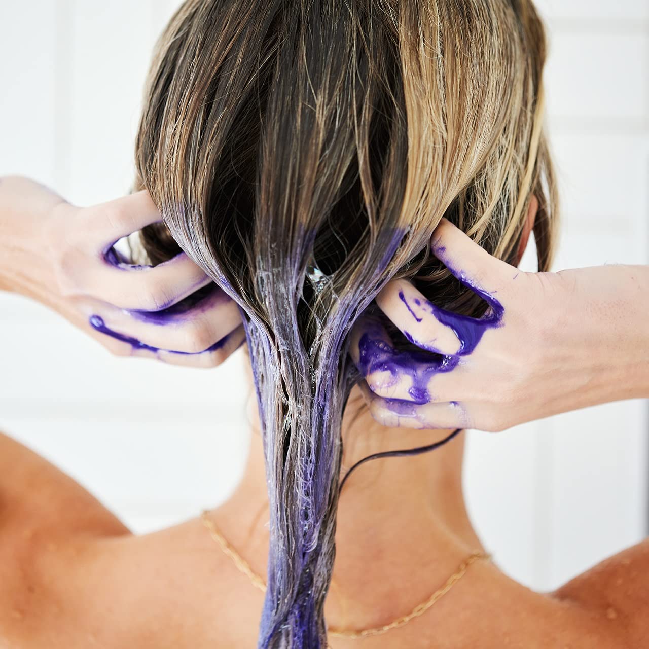 UNITE BLONDA creamy purple lather close-up showing toning texture