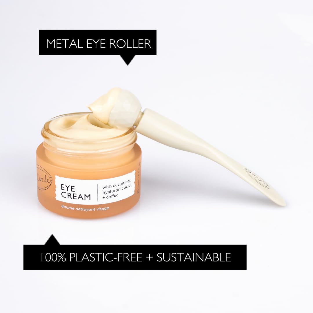UpCircle flat handle scoop detail for hygienic product pickup and less waste benefit