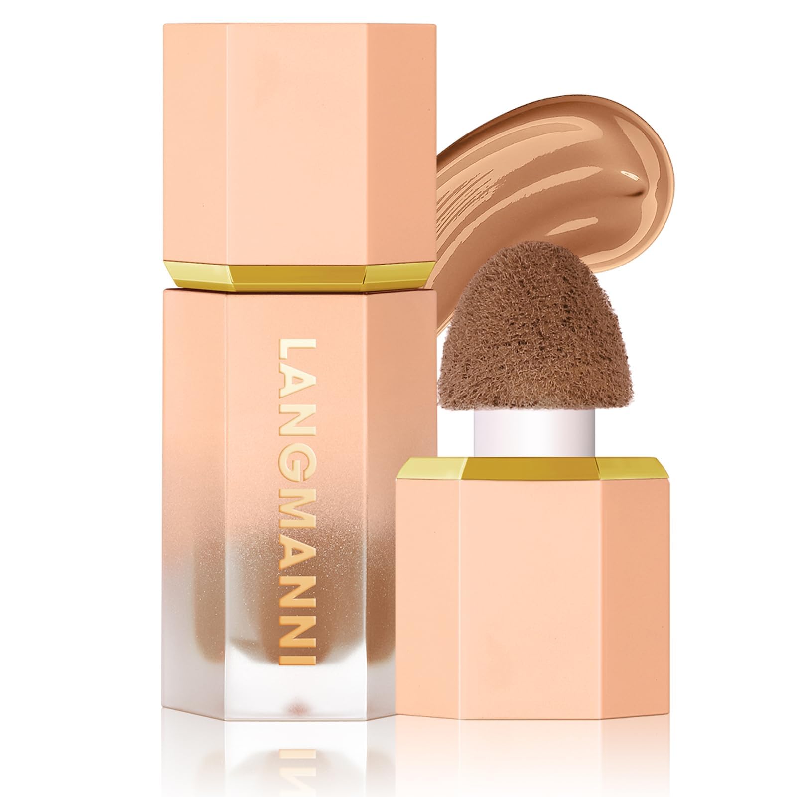 URQT sponge-tip close-up demonstrating precise application and controlled blending