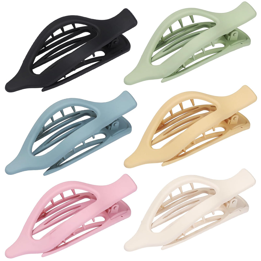 USDNICE travel pouch with clips showing convenience for on-the-go styling