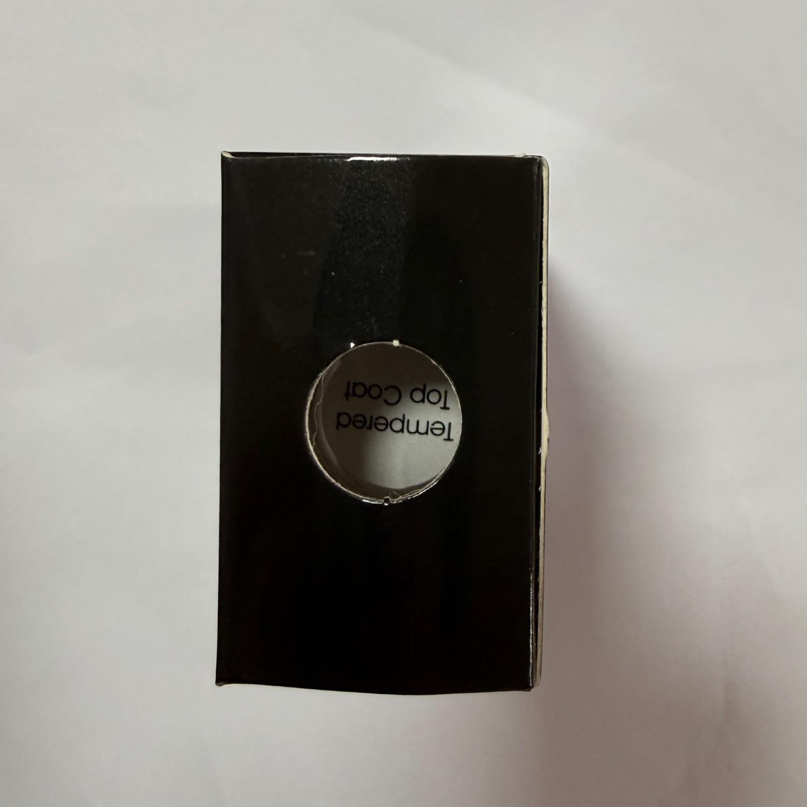 V VENALISA bottle beside LED lamp highlighting fast curing benefit