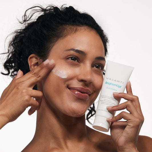 VASANTI open jar showing creamy-grain texture that exfoliates and smooths skin