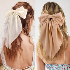 VELSCRUN bow used in gift wrap showing decorative versatility and presentation benefit