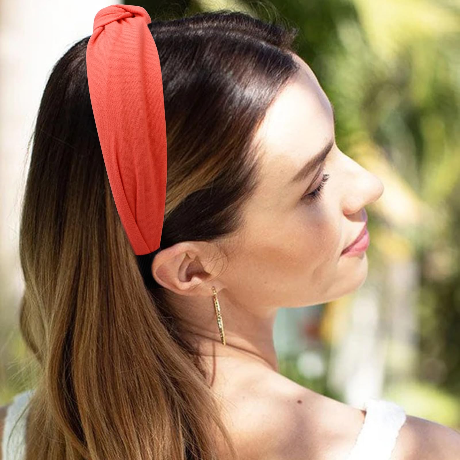 VELSCRUN side-profile model wearing headband adding effortless style