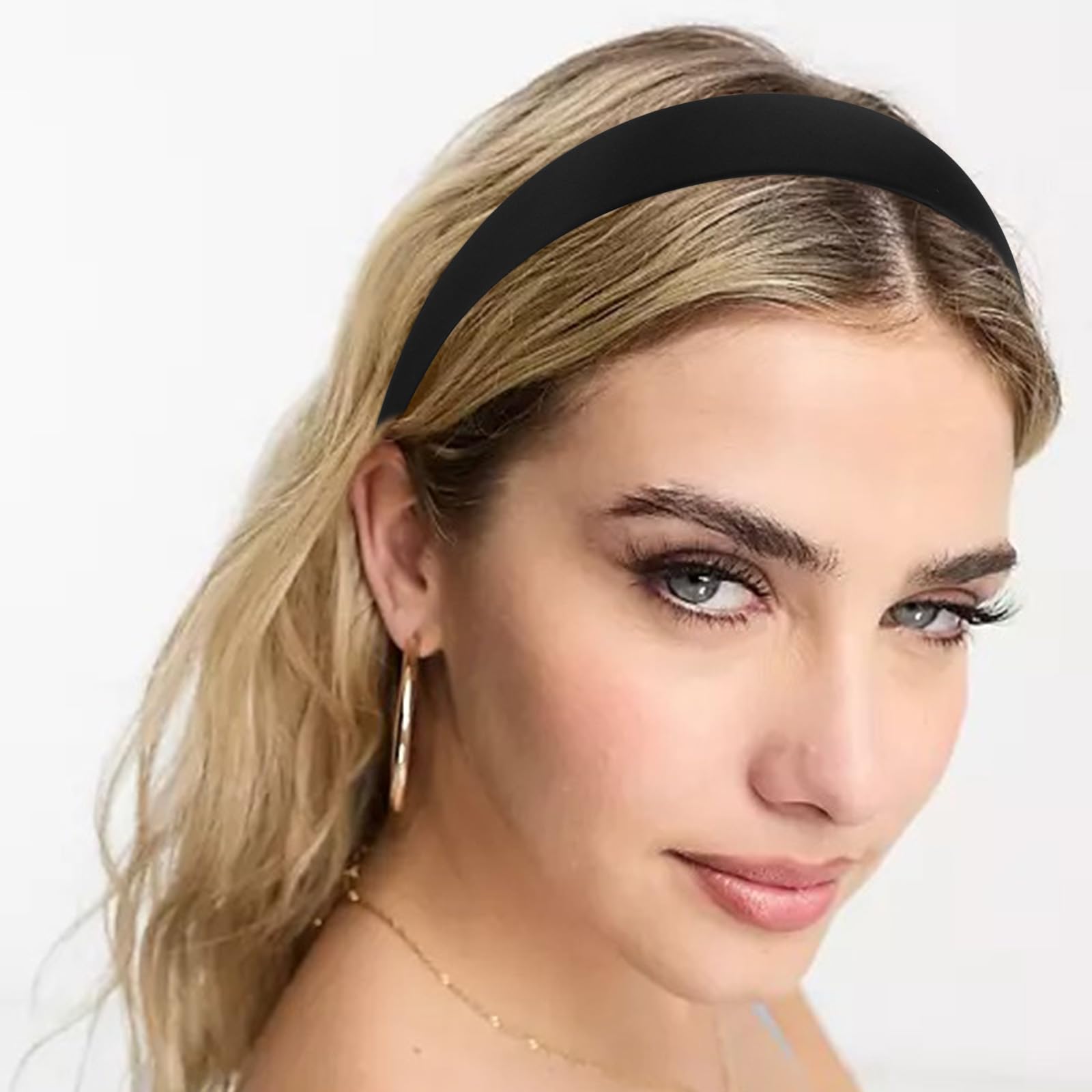 VELSCRUN close-up satin texture highlighting smooth fabric for gentle scalp comfort