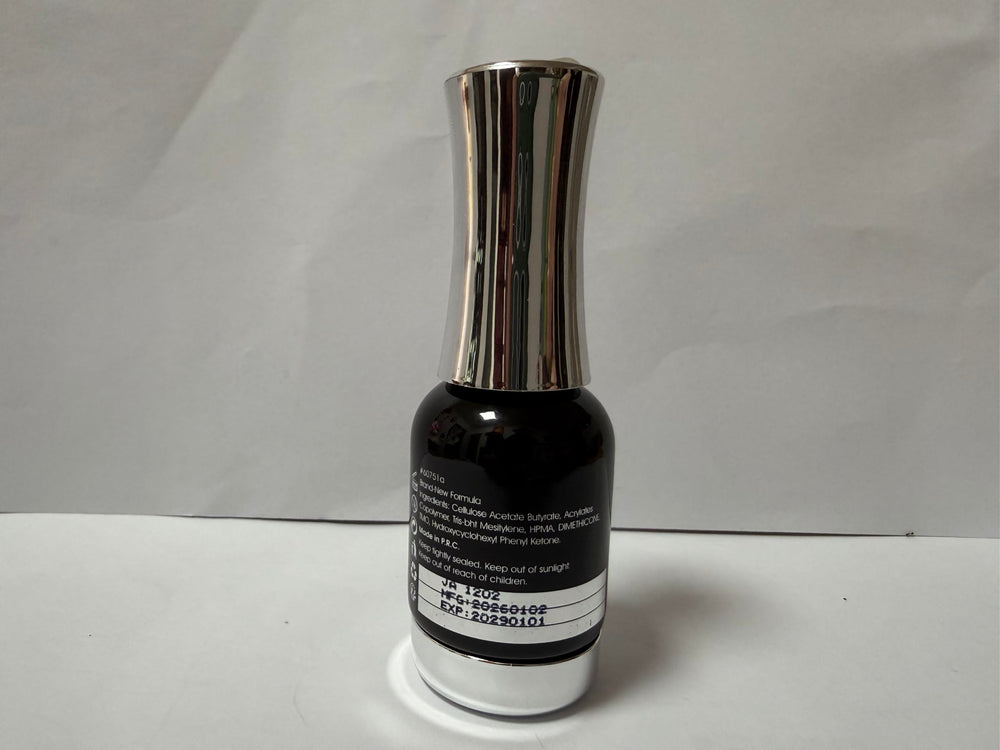 VENALISA base coat brush close-up enabling precise application