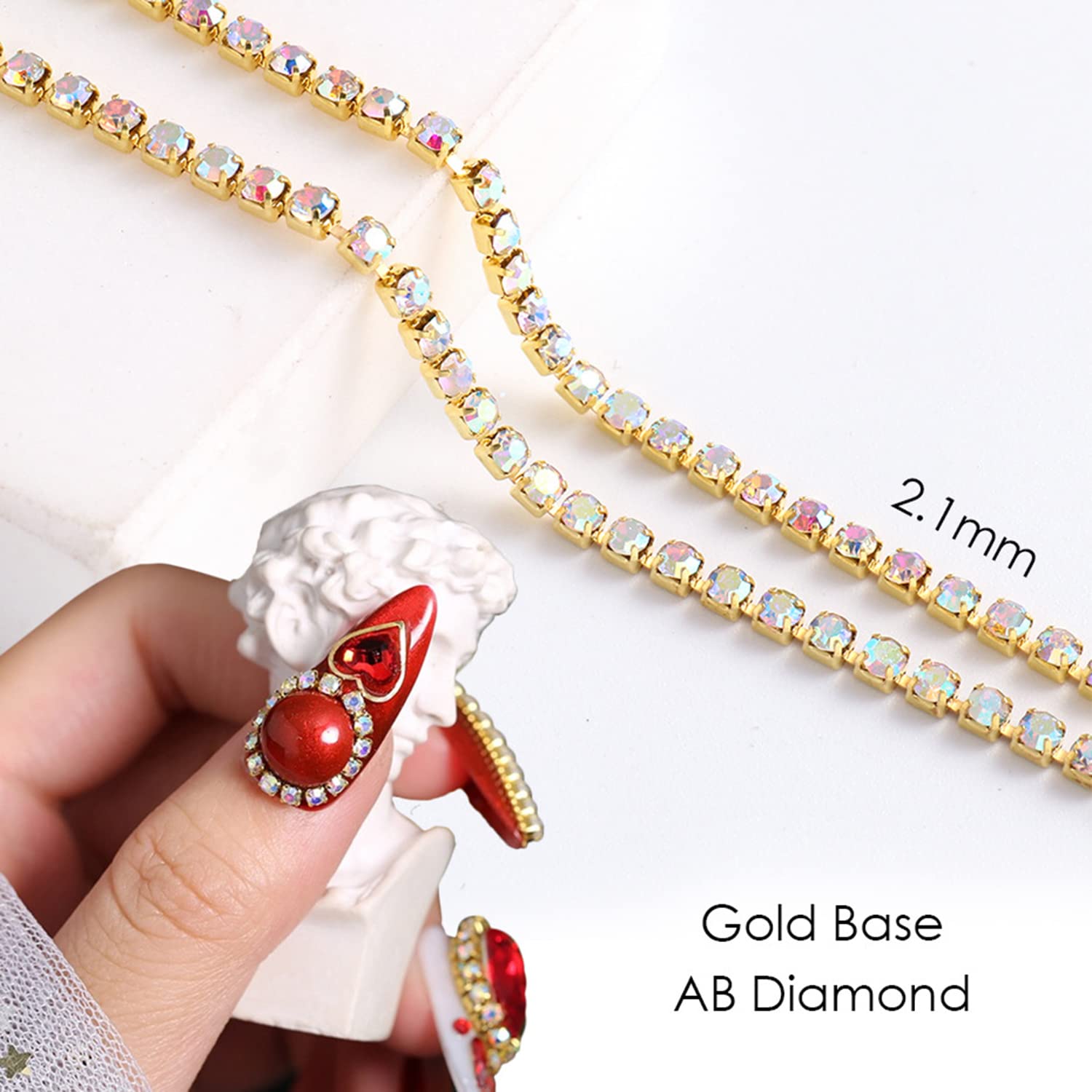Vezocim chain trimmed on nail tip demonstrating easy customization