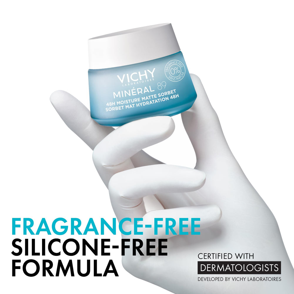 VICHY Minéral 89 swatch on skin showing mattifying finish and quick absorption