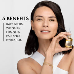 Vichy pipette dispensing a drop of serum, showcasing targeted hydration benefit