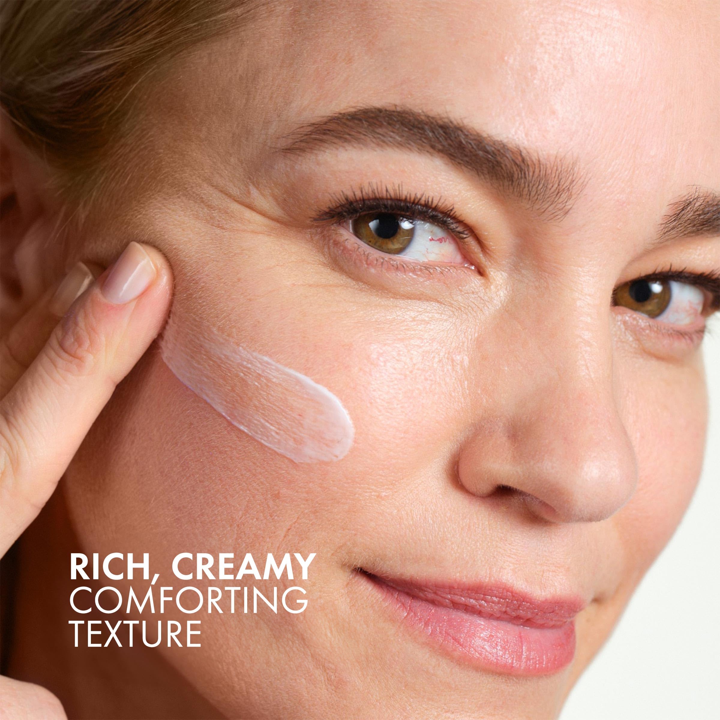 VICHY cream texture close-up demonstrating smooth application and hydration
