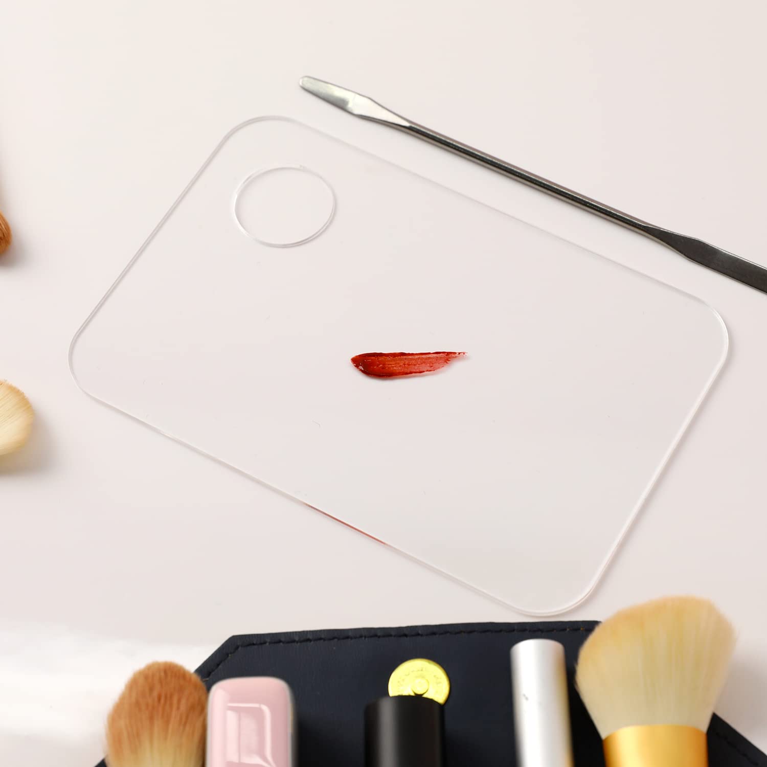 Vin Beauty travel pouch and compact size shows easy storage and transport