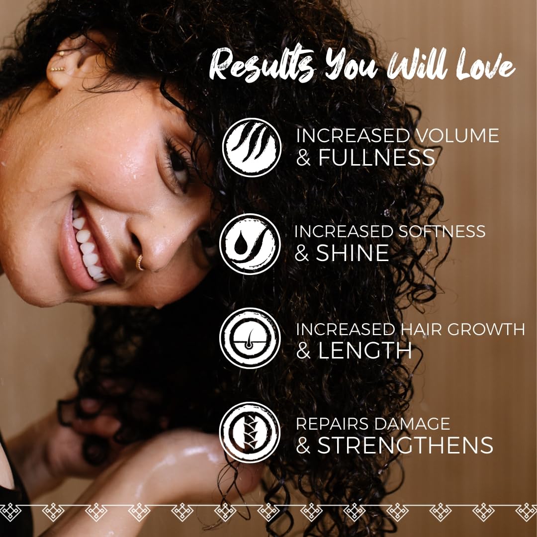 Viori coconut bliss rich lather foam on palm showing gentle cleansing benefit