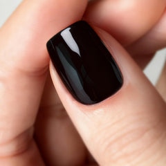 Vishine close-up of glossy black gel texture highlighting high shine