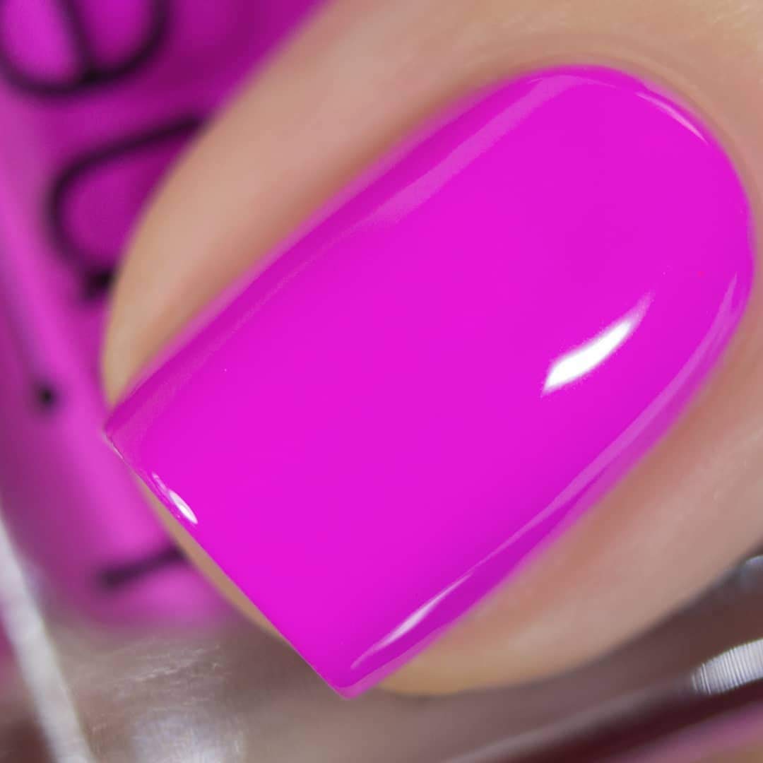 Vishine magenta purple front bottle showing label and vibrant color benefit