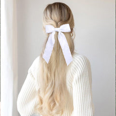 VOBOBE in hair ponytail style demonstrating added length and movement