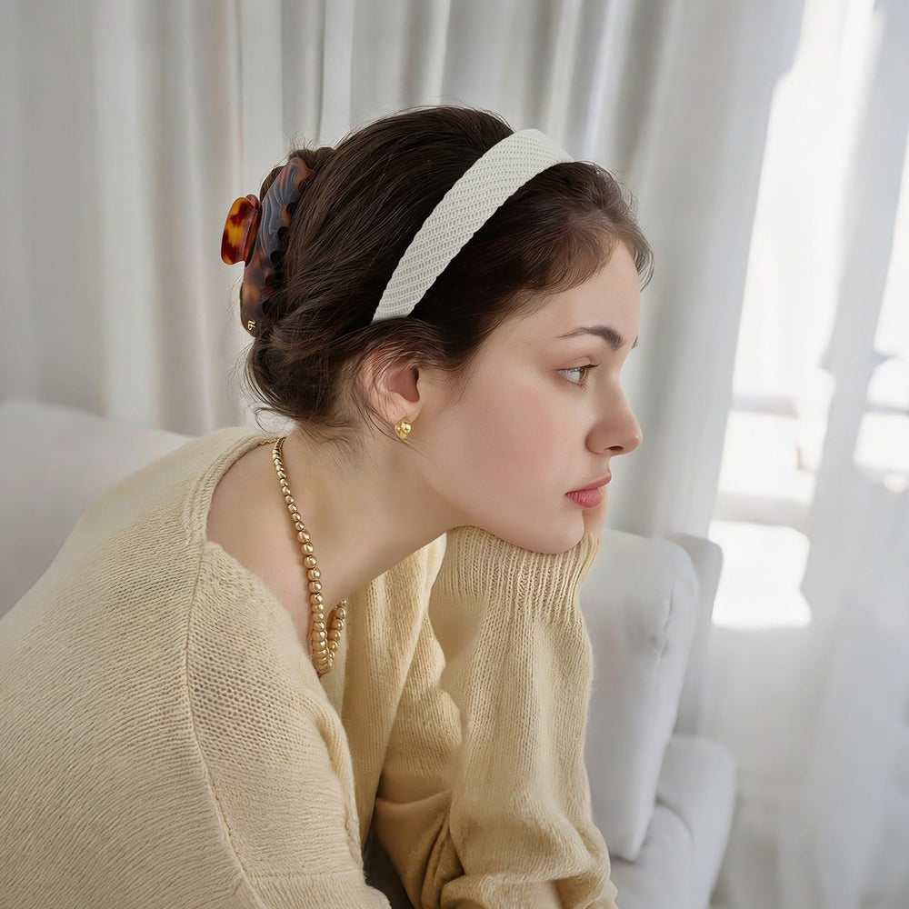 VOBOBE headband styled with ponytail showing neat hair control and polished look benefit