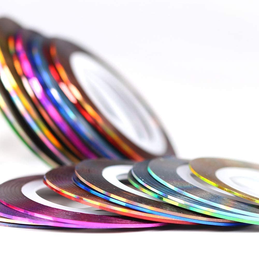 Vonrui striping tape decorating a tumbler for sharp metallic lines