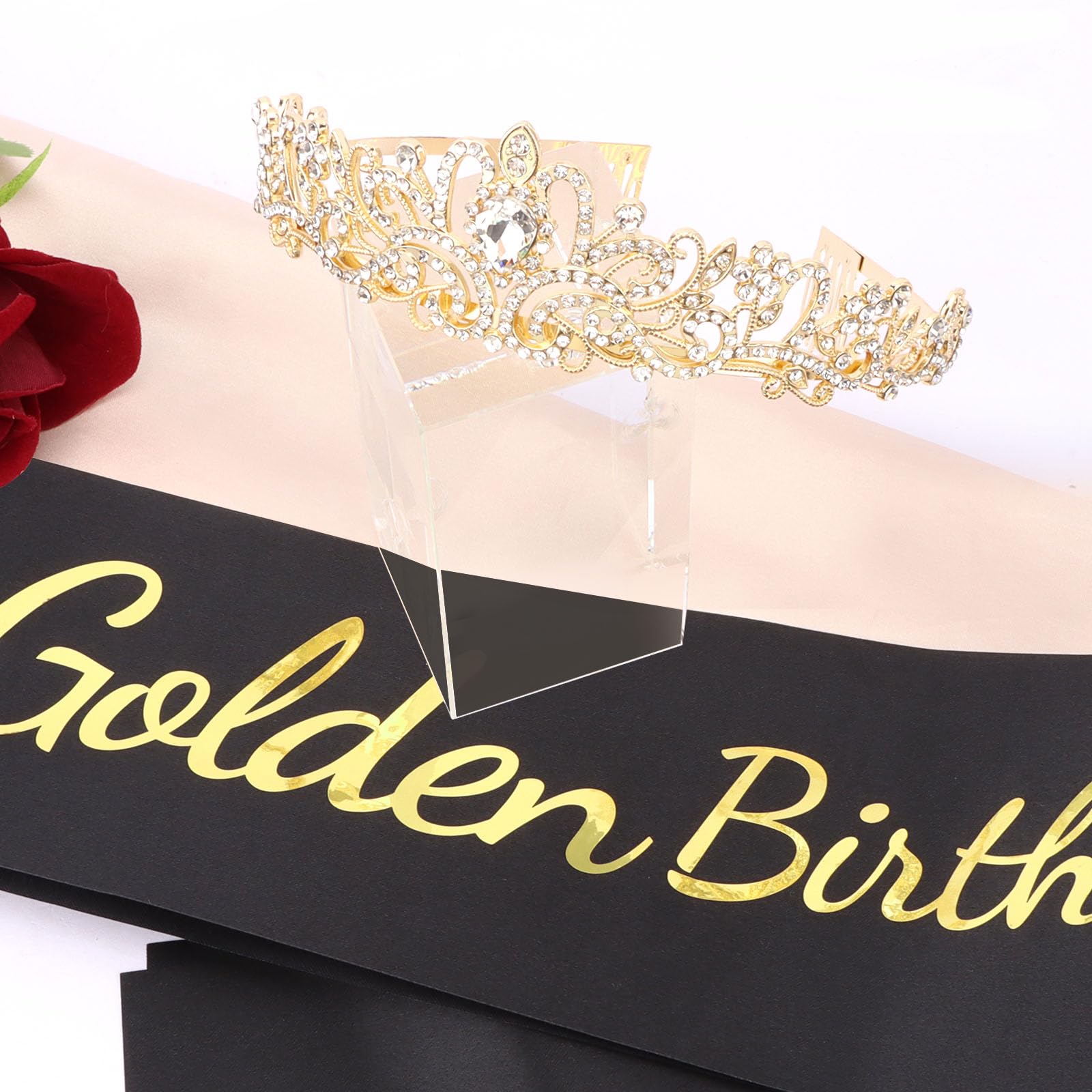 Vovii crown close-up highlighting details and comfortable lightweight fit