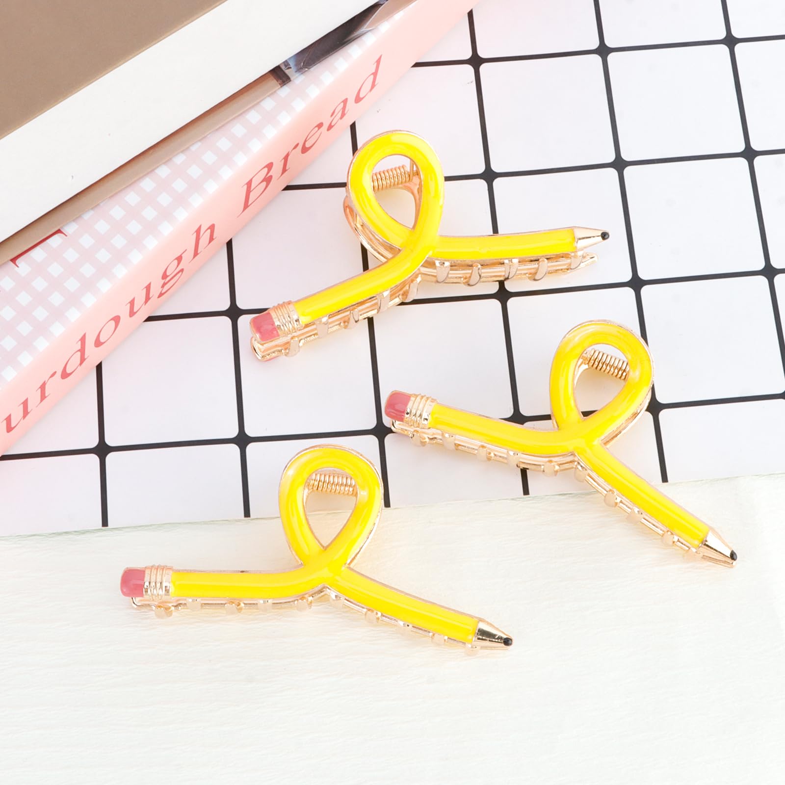 Vovii pencil clip close-up of metal spring for durable tension