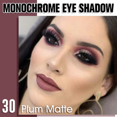 WanTuoluo pressed powder texture close-up highlighting smooth blendability