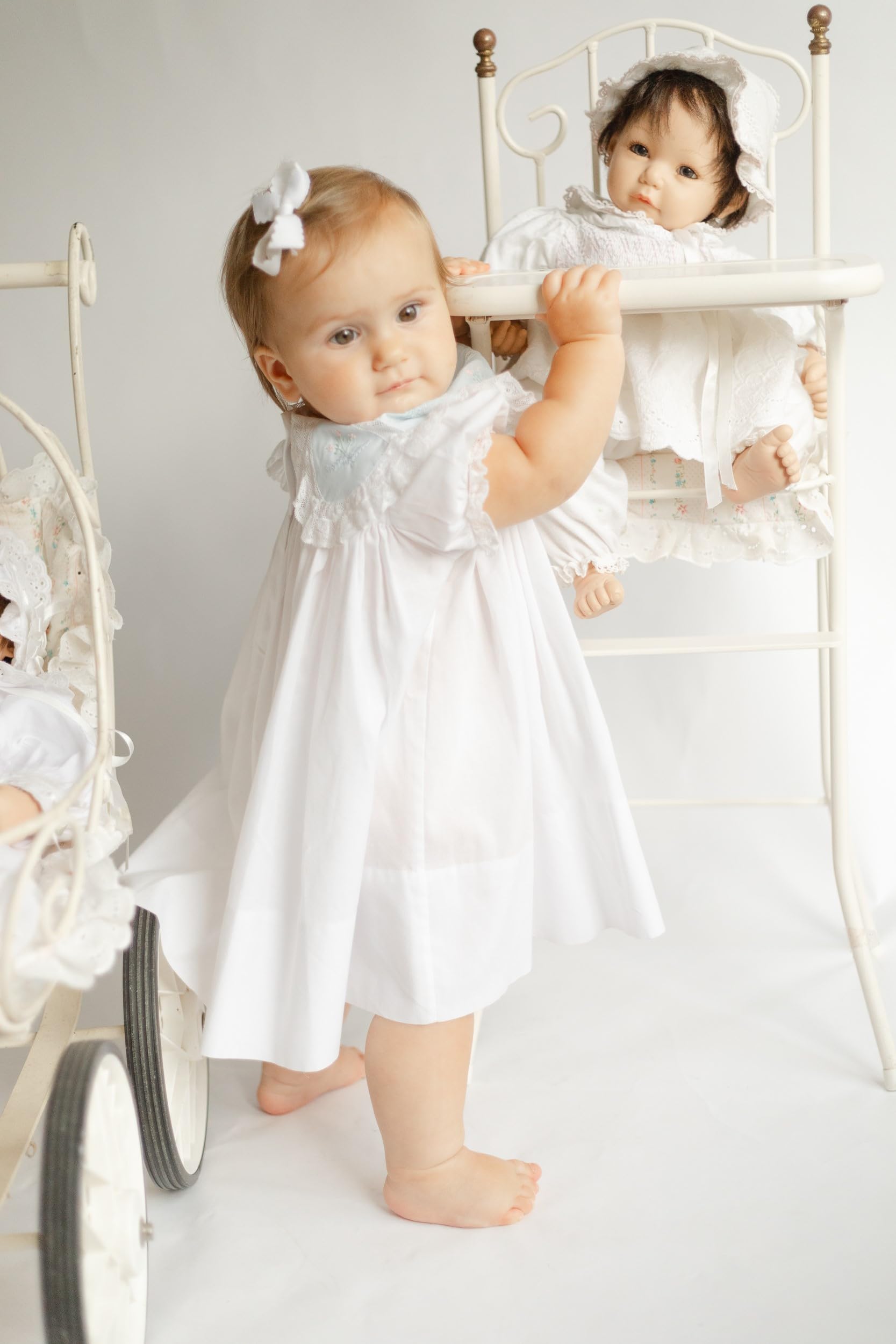 Wee Ones close-up scalloped edge highlighting refined ribbon detail and durability