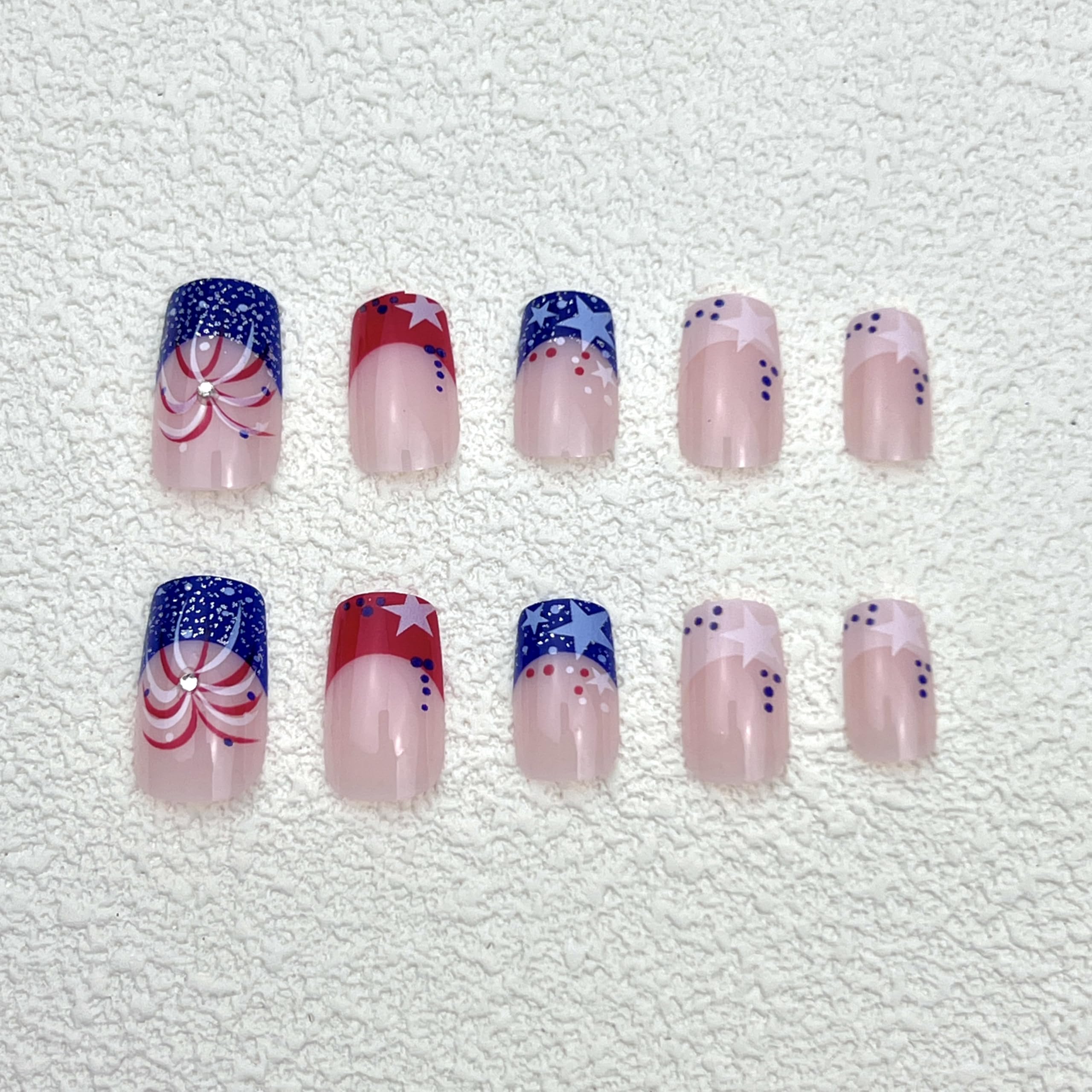WEIXIWUYU rhinestone detail highlighting sparkle and decorative precision
