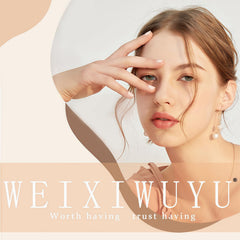 WEIXIWUYU storage layout with reusable glue stickers and tidy travel-ready packing