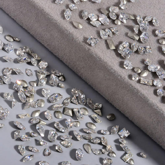 WENEWFINE close-up facet sparkle highlighting brilliant light reflection